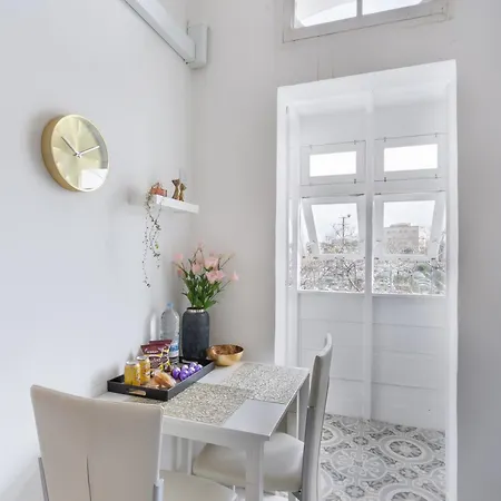 Apartment Ivory With Maltese Balcony In Valletta *